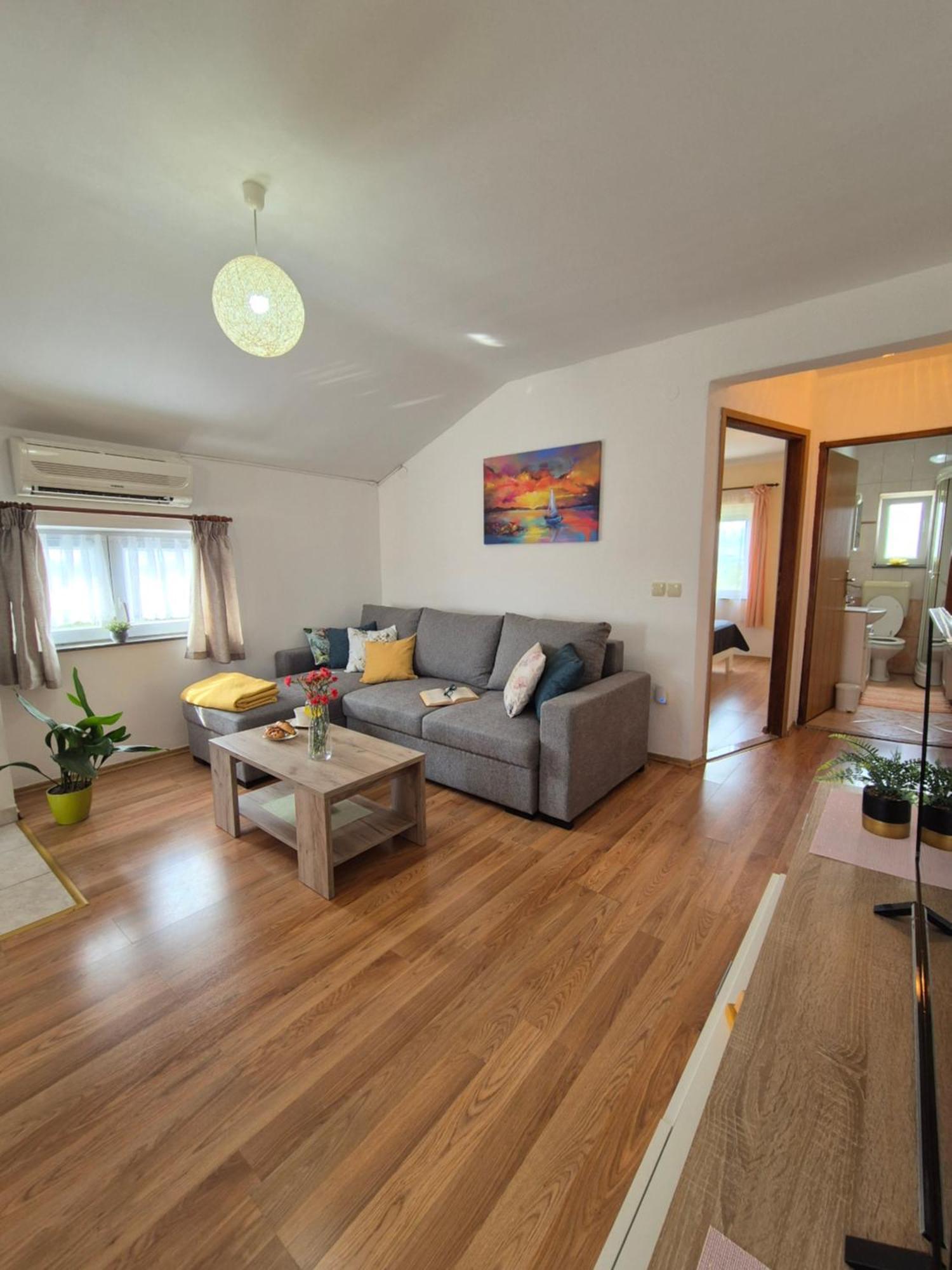 Apartman Lucija Pridraga Exterior foto