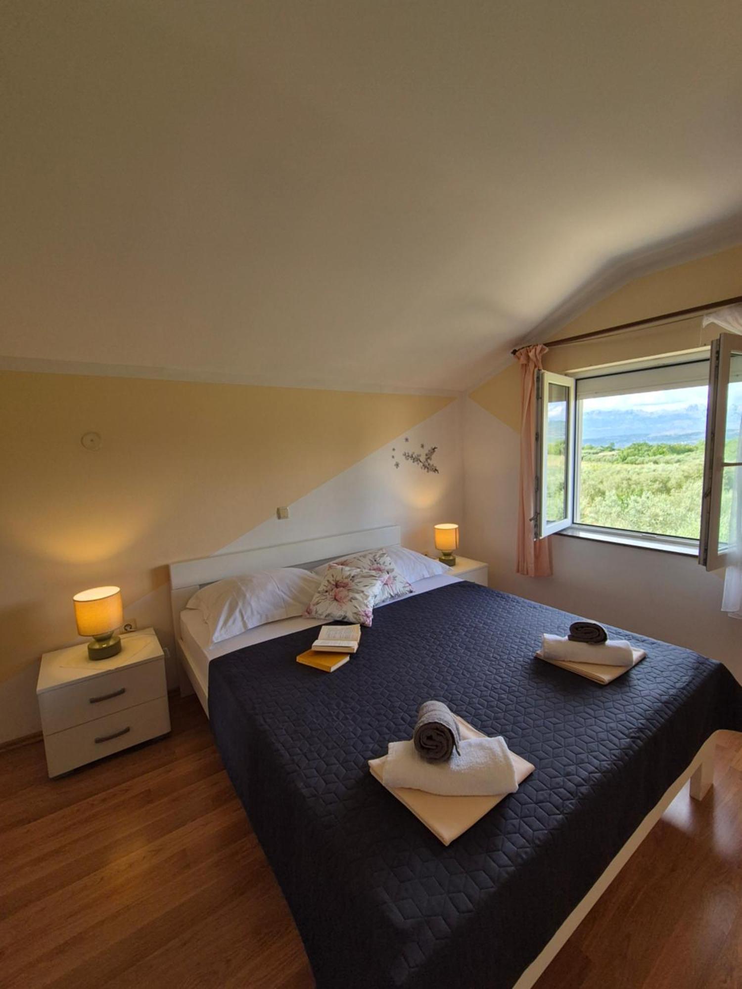 Apartman Lucija Pridraga Exterior foto