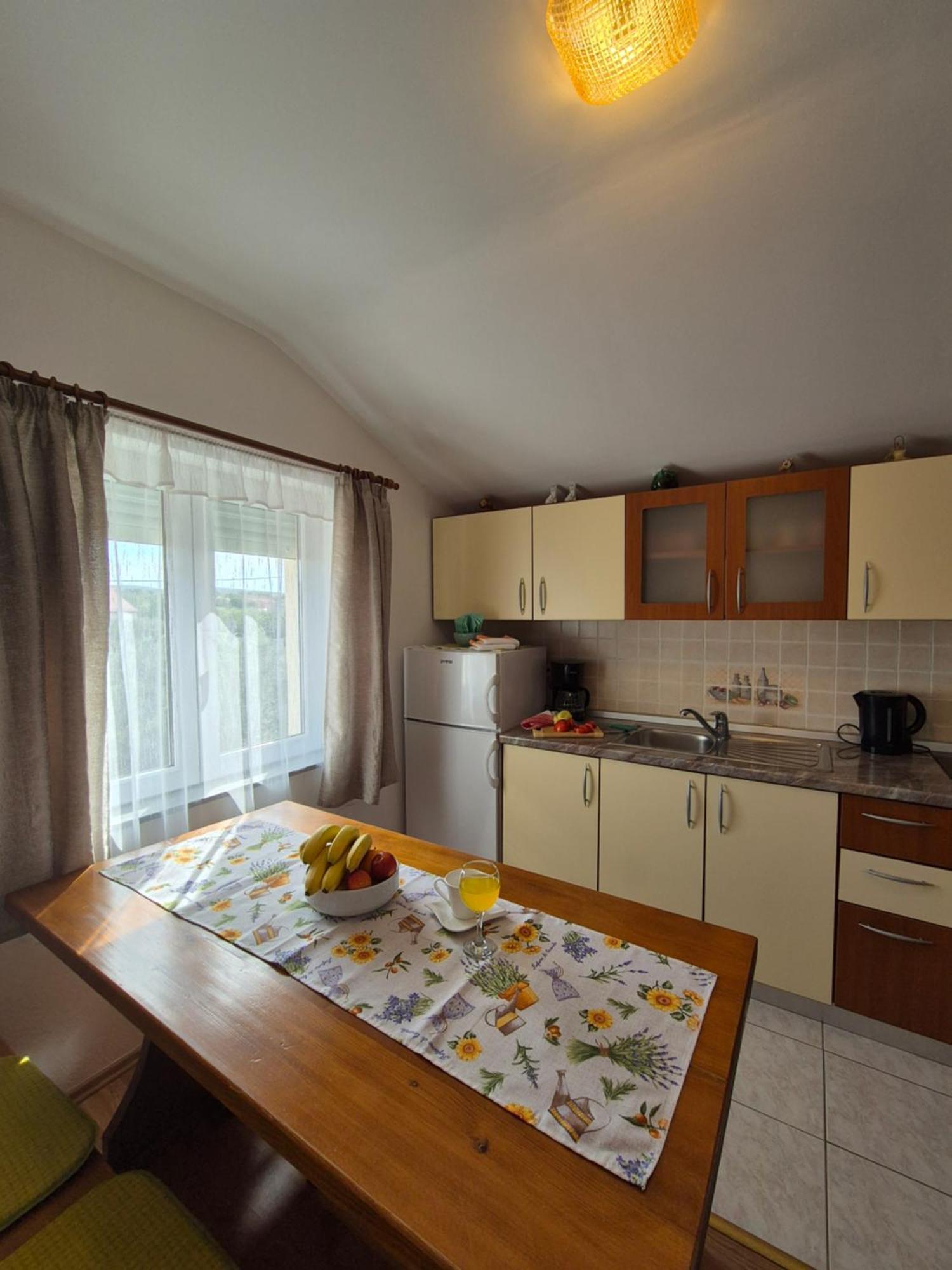 Apartman Lucija Pridraga Exterior foto