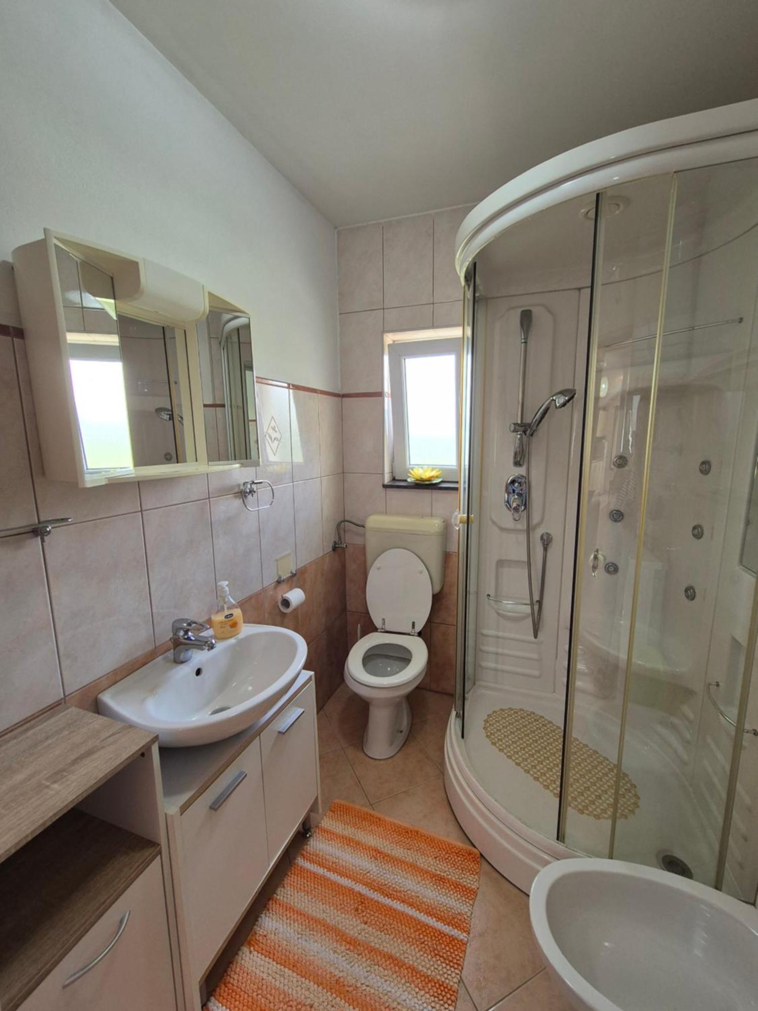 Apartman Lucija Pridraga Exterior foto
